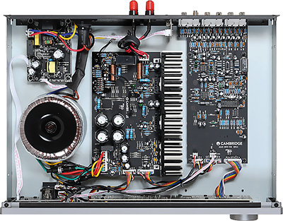 Cambridge Audio AX A35 vue intérieure