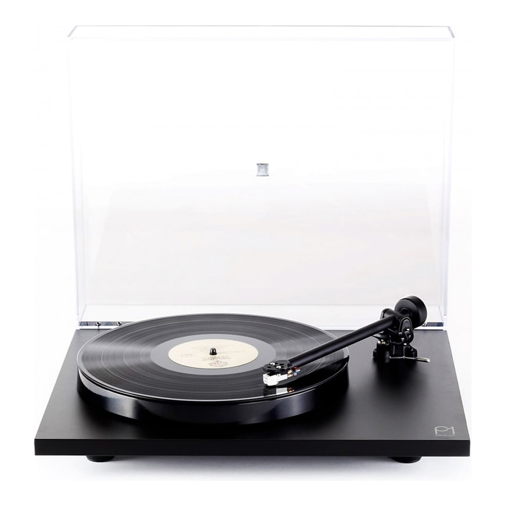 rega planar 1 noir mat vue de face avec capot ouvert