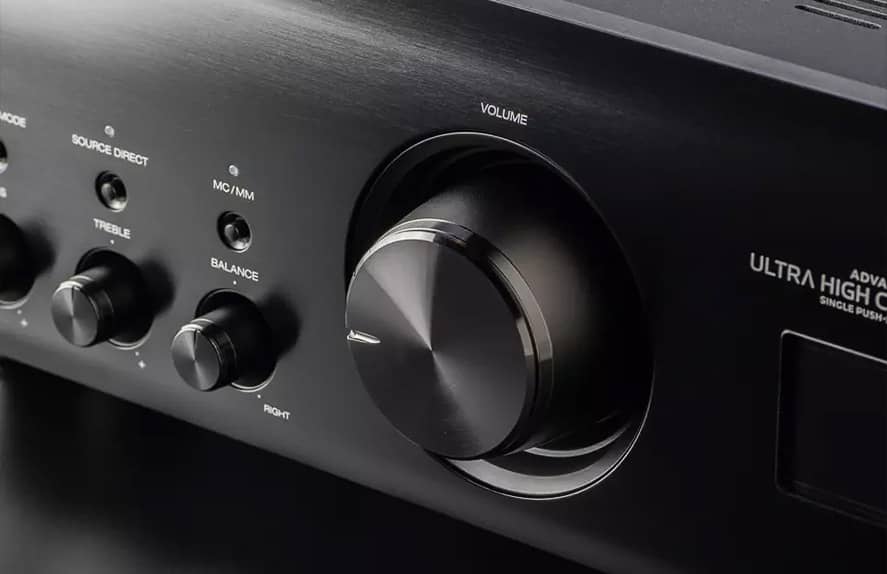 Denon PMA 1700NE galerie chassis 1