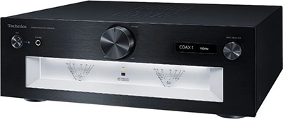 Vue rapprochee du panneau en aluminium et des indicateurs analogiques retroeclaires du Technics SU G700M2E K