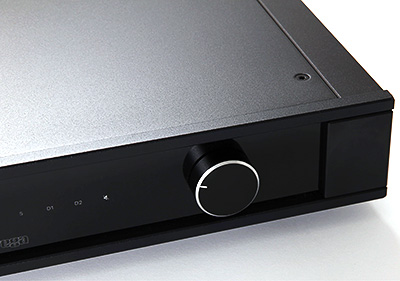 Rega Elex MK4 facade