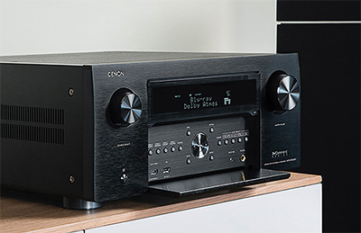 Design élégant du Denon AVC X8500H