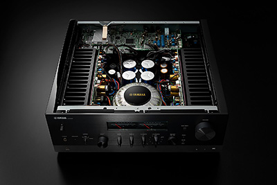 Yamaha R N2000A vue intérieure