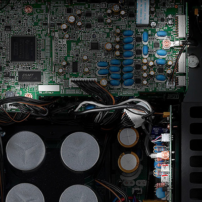 conception à faible impédance du Yamaha R N2000A