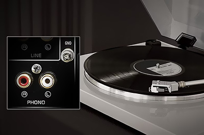Entrée Phono et Line avec mise à la terre pour platine vinyle de l'amplificateur réseau Yamaha R N800A