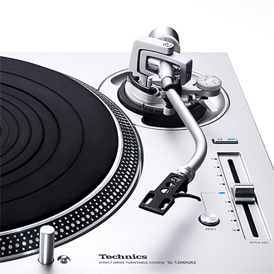 Bras de lecture de la Technics SL 1200GR2