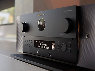 Panneau avant du Marantz Cinema 30