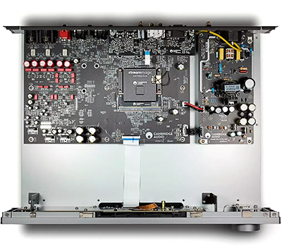 Vue des composants du lecteur réseau Cambridge Audio CXN100