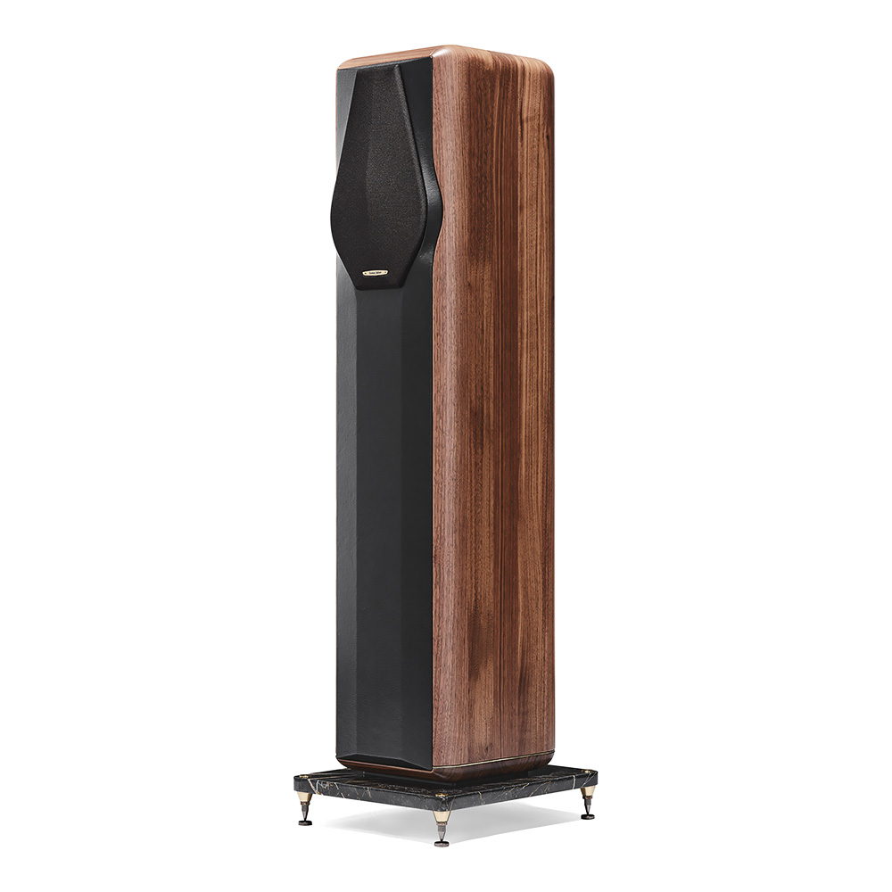 Enceinte colonne Sonus faber Maxima Amator vue de coté avec grille finition noyer massif