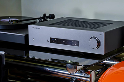 Design et construction du Cambridge Audio CXA81 Mk II