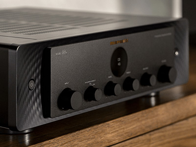 Châssis aluminium avec dissipateur thermique du Marantz Model 60n