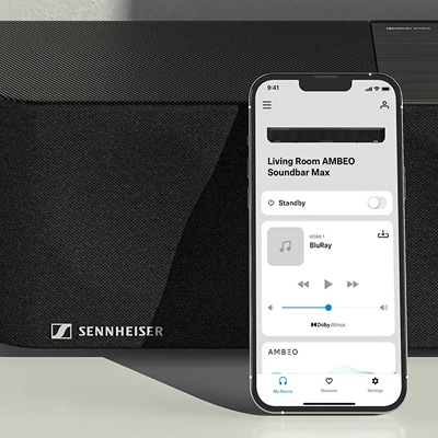 smartphone affichant l’application Sennheiser Smart Control posé sur la Sennheiser Ambeo SoundBar Max